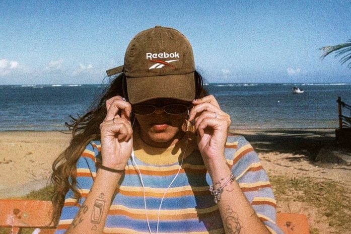 Cantora frazão adocica o amor pela namorada e confessa sentimentos profundos em “tangerina”