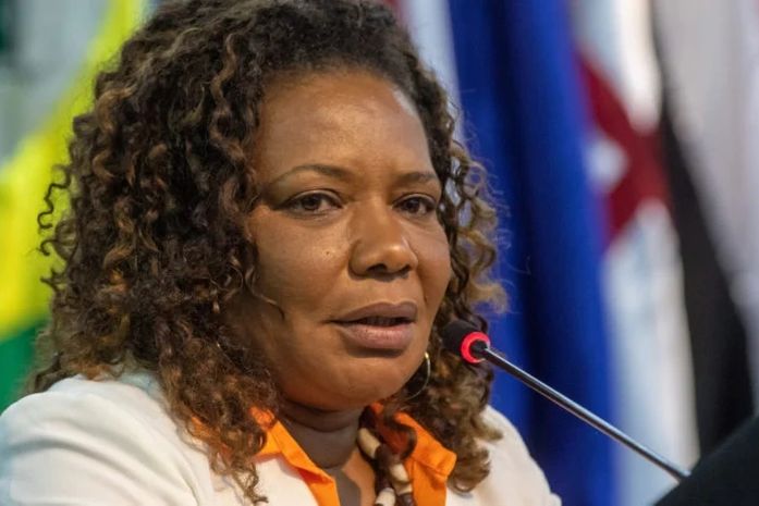 Ministra Margareth Menezes ...