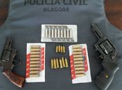 Armas e munições apreendidas com o acusado