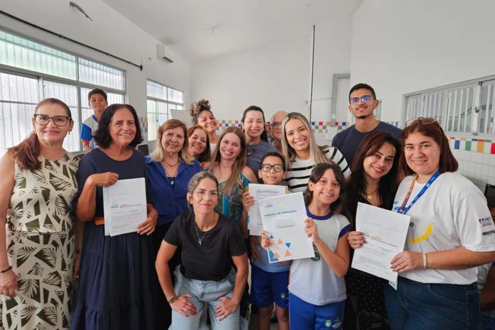 Educação inicia entrega de selos "Escola 100% Climatizada"