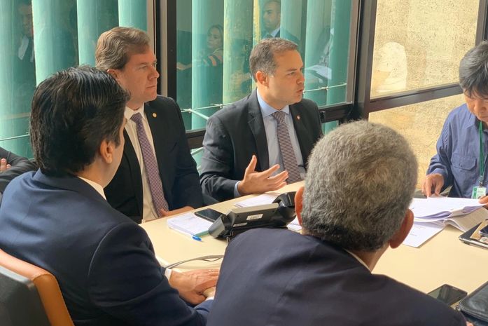 Emenda coletivas: com presença de Renan Filho, bancada federal se reúne sob coordenação de Marx Beltrão