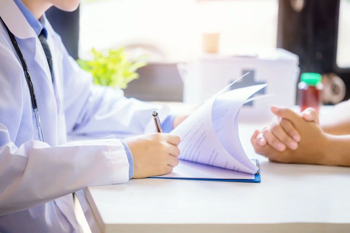 Indícios de fraude na emissão de laudos de autismo e fibromialgia entram na mira do Governo de AL
