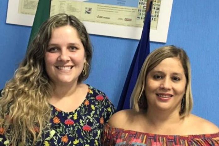 Prefeita Jeannyne Beltrão e secretária de Saúde, Patrícia Cavalcante