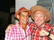 O homenageado da festa, Natan, e organizador do evento, Sérgio Lúcio.