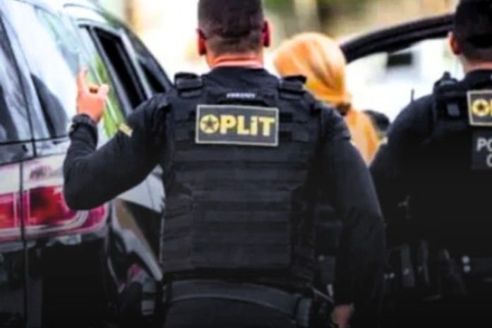 Após denúncia, polícia prende suspeito de tráfico em Maceió