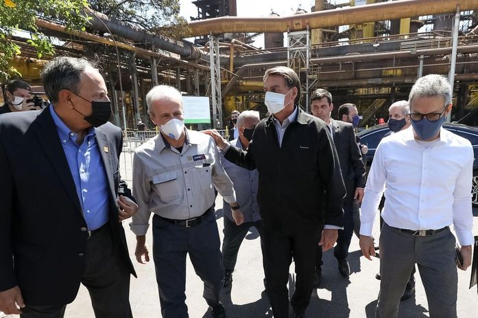 Bolsonaro diz que proposta do Renda Brasil está suspensa