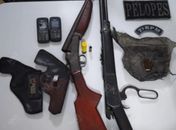 Armas apreendidas em Santana do Ipanema.