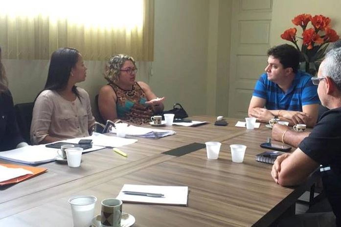 Prefeito se reúne com equipe da saúde para definir inauguração da UPA de Maragogi