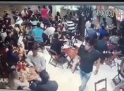 Vídeo: Defesa de envolvido em agressão após show no Jaraguá divulga nova versão de briga em bar: "é antigo e sustenta uma versão que não existe"