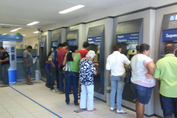 Caixas eletrônicos