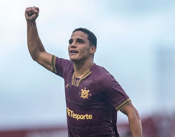 No reencontro com Anselmo Ramon, CRB bate o Goiás e volta ao G4 da Série B