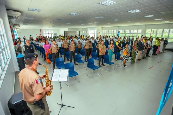 SMTT comemora Maio Amarelo com conscientização sobre trânsito seguro