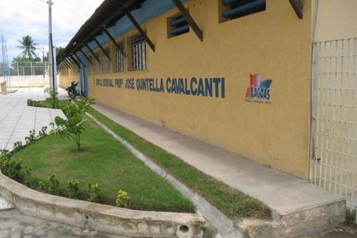 Teto de escola desabou após fortes chuvas