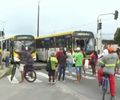 Protesto de moradores do São Jorge volta a bloquear Avenida Josepha de Mello; veja o vídeo
