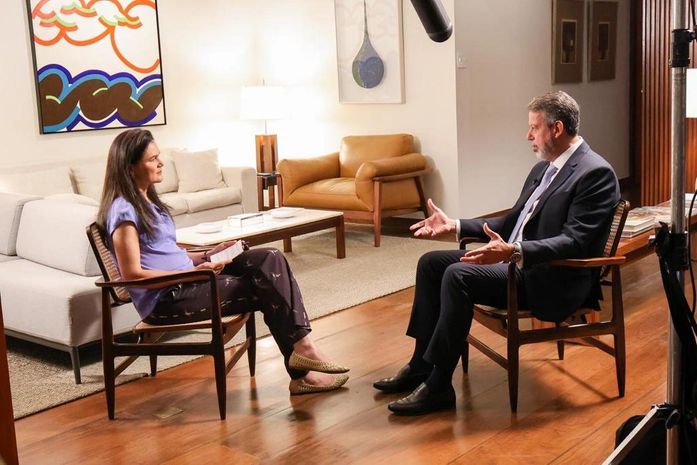 Arthur Lira grava depoimento especial para documentário da TV Câmara sobre os 35 anos de Constituição de 1988