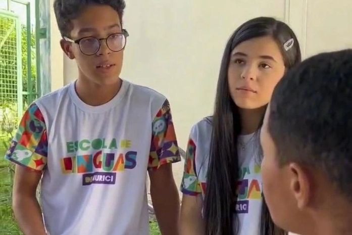 Em AL escola municipal de línguas vira sucesso; alunos já falam fluentemente inglês e o espanhol