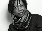 Djavan apresenta  espetáculo "Vidas para Contar"