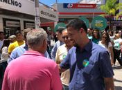 Rodrigo Cunha durante caminhada