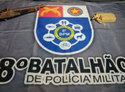 Policiais militares prendem homem após flagrante de tráfico de drogas em bar 