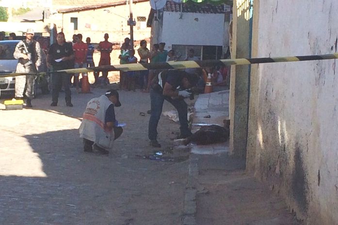 Vítima foi morta a tiros