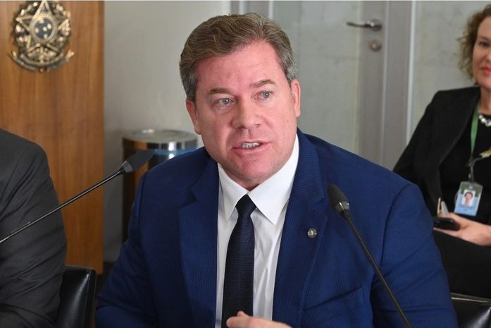 Marx Beltrão critica “taxa das blusinhas” e diz que governo do PT criou problema para vender solução