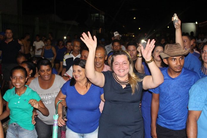 Servidores contratados do Passo do Camaragibe denunciam prefeitura