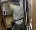 Vídeo: Suspeito de furto quebra parede e invade supermercado na parte baixa de Maceió