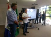 Governador vai aguardar que parlamentares assumam os cargos na esfera federal para fazer novas mudanças