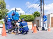 Empreendimentos são autuados após fiscalização flagrar desvio de esgoto para o mar da Pajuçara