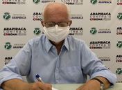 Rogério Teófilo assina decreto de contingenciamento de gastos durante pandemia