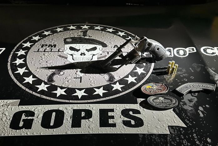 Trio é preso com arma e moto roubada durante ação da PM no interior de Alagoas