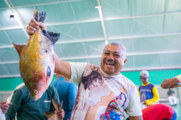 Tradicional entrega do peixe marca o início da Semana Santa em Girau do Ponciano