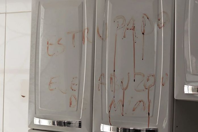 "Ele abusou de mim": suspeito de matar empresário e escrever em armário com sangue da vítima é preso