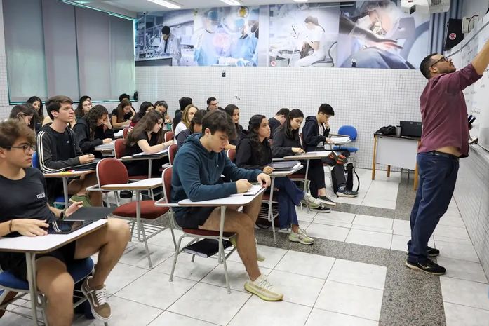 Desenrola Fies: estudantes de AL podem renegociar dívidas a partir desta quarta