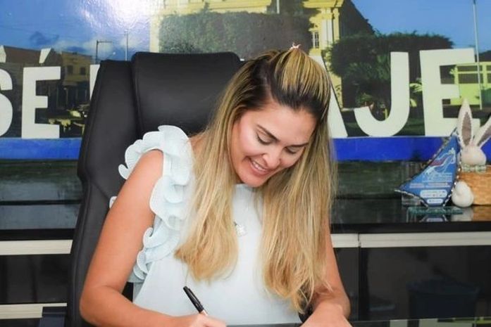 Prefeita Angela Vanessa implementa mais políticas públicas para mulheres lajenses