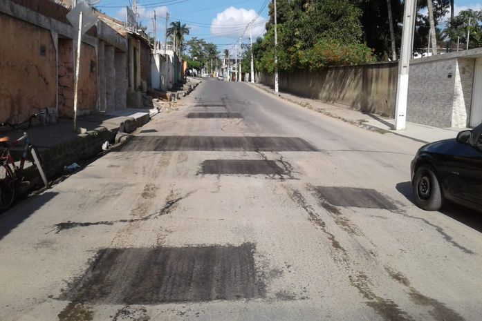 Prefeitura intensifica operação tapa-buracos em bairros de Arapiraca
