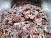 Vigilância Sanitária apreende 120kg de carnes com validade vencida em supermercado na Ponta Verde