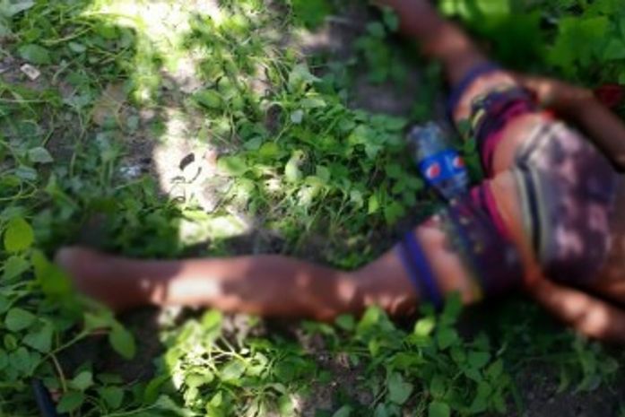 Jovem é executado a tiros enquanto bebia com amigos