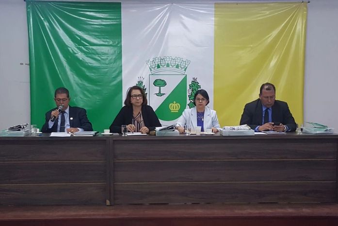 Câmara Municipal de Arapiraca realiza primeira sessão ordinária