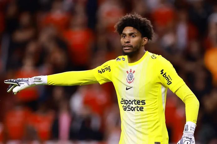 Goleiro Hugo Souza é convocado para a seleção após lesão de Alisson