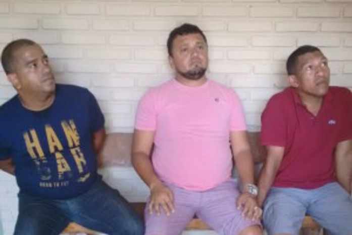 Acusados foram conduzidos à Delegacia de Matriz de Camaragibe I