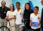 Estudantes de São Luís do Quitunde são incentivados recebendo tablets e bicicletas  