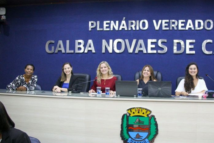 Câmara de Maceió realiza sessão solene especial em homenagem às mulheres