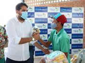 Assistência Social de Santana do Mundaú entrega 1085 cestas às famílias em situação de extrema pobreza