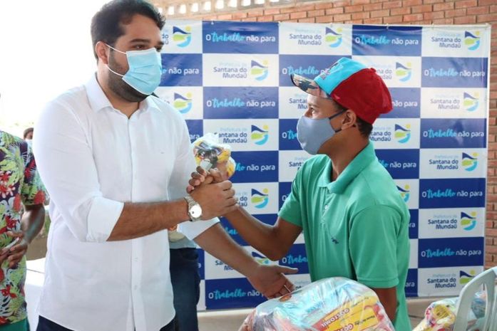 Assistência Social de Santana do Mundaú entrega 1085 cestas às famílias em situação de extrema pobreza