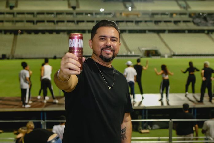 Brahma presenteia a torcida nordestina com show de Xand Avião no melhor intervalo da história da Copa do Nordeste