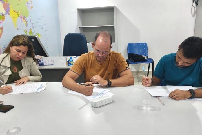 Inclusão: Faculdade garante presença de intérprete de Libras em graduação de Pedagogia