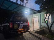 Homem é detido após vandalizar comércios na Jatiúca e Ponta Verde e acaba levado ao Portugal Ramalho
