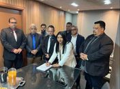 Única mulher eleita, Aline Diniz assume presidência da Câmara em Rio Largo