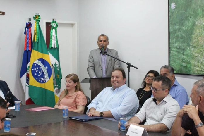 Deputado Tarcizo Freire participa de cerimonia de posse do novo secretário de Desenvolvimento Rural